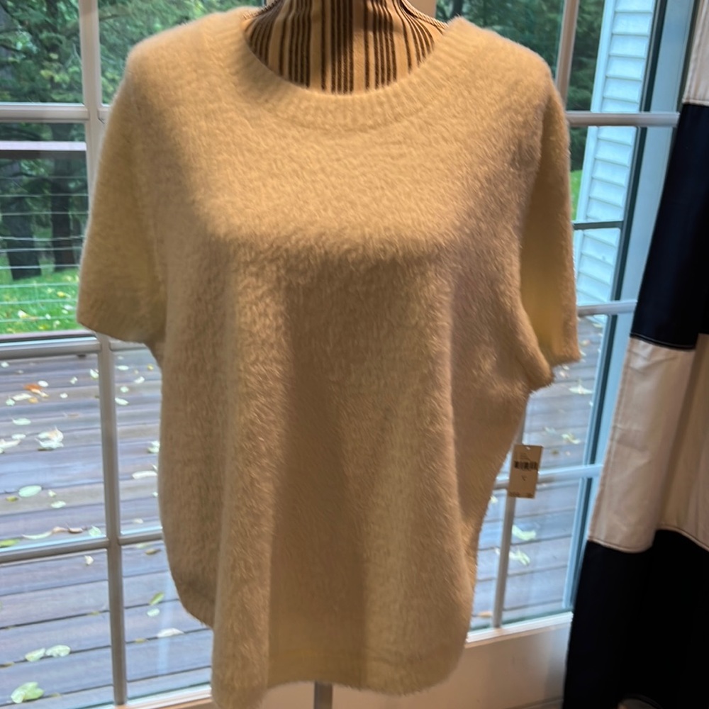 Anthropologie sweater top
